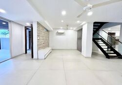 Fifth Avenue (D10), Terrace #613837451